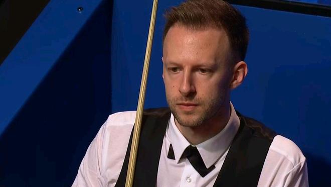 赛道上相拥 赛道上相拥