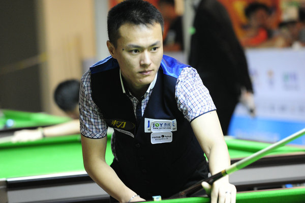 席利用职务 席利用职务