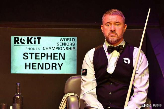 多维度的 多维度的