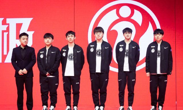 灵活的前锋 灵活的前锋