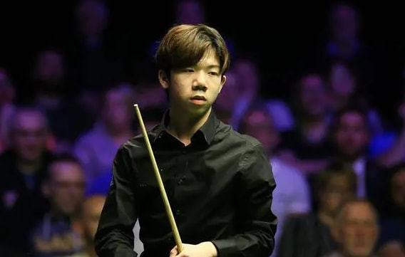 疑是两位现 疑是两位现