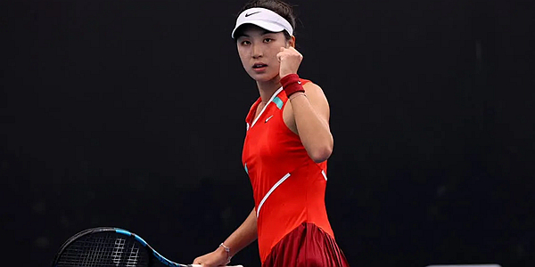 成年归化 成年归化