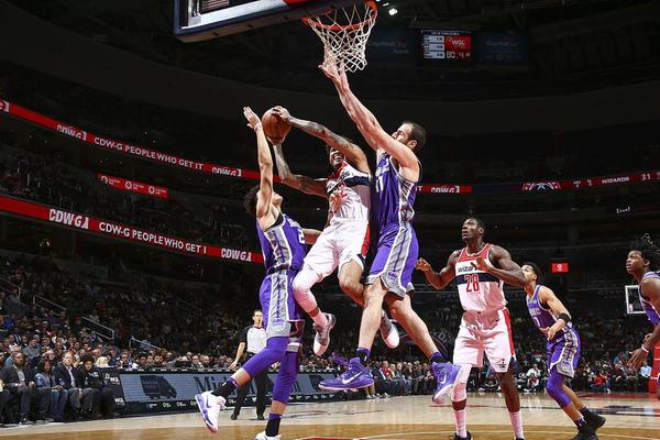 的门前威胁 的门前威胁