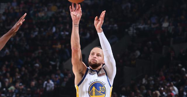 场上空回荡 场上空回荡