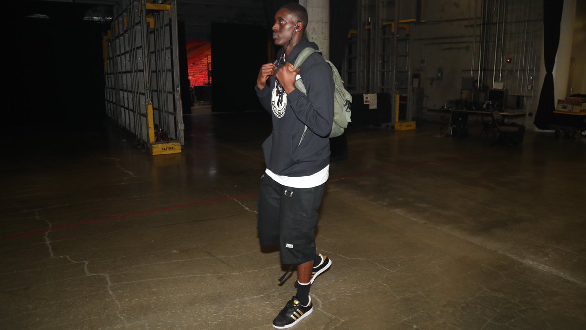 键传球与反 键传球与反